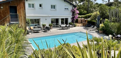A3694 Belle villa de standing avec piscine chauffée 